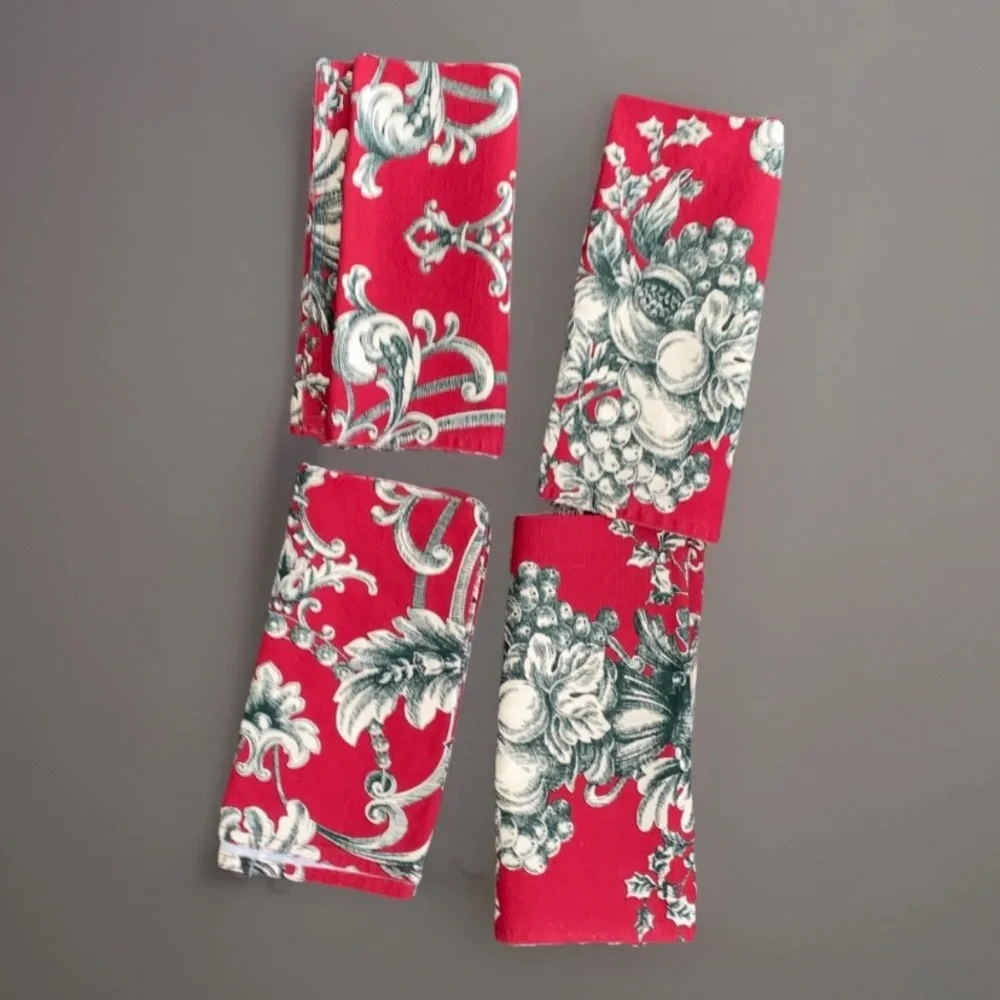 LAUREN Ralph Lauren Christmas Holiday Napkins Set (4)‎ Cotton Floral Hayley